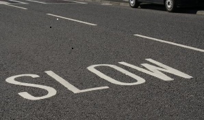 41_22_7-Slow-Road-Traffic-Sign_web